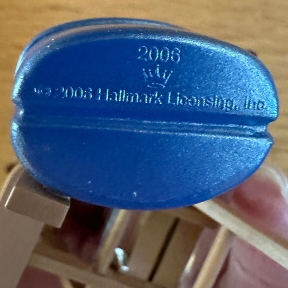 Hallmark Keepsake Ornament Home Improvement Pro 2006 - Picture 3 of 14